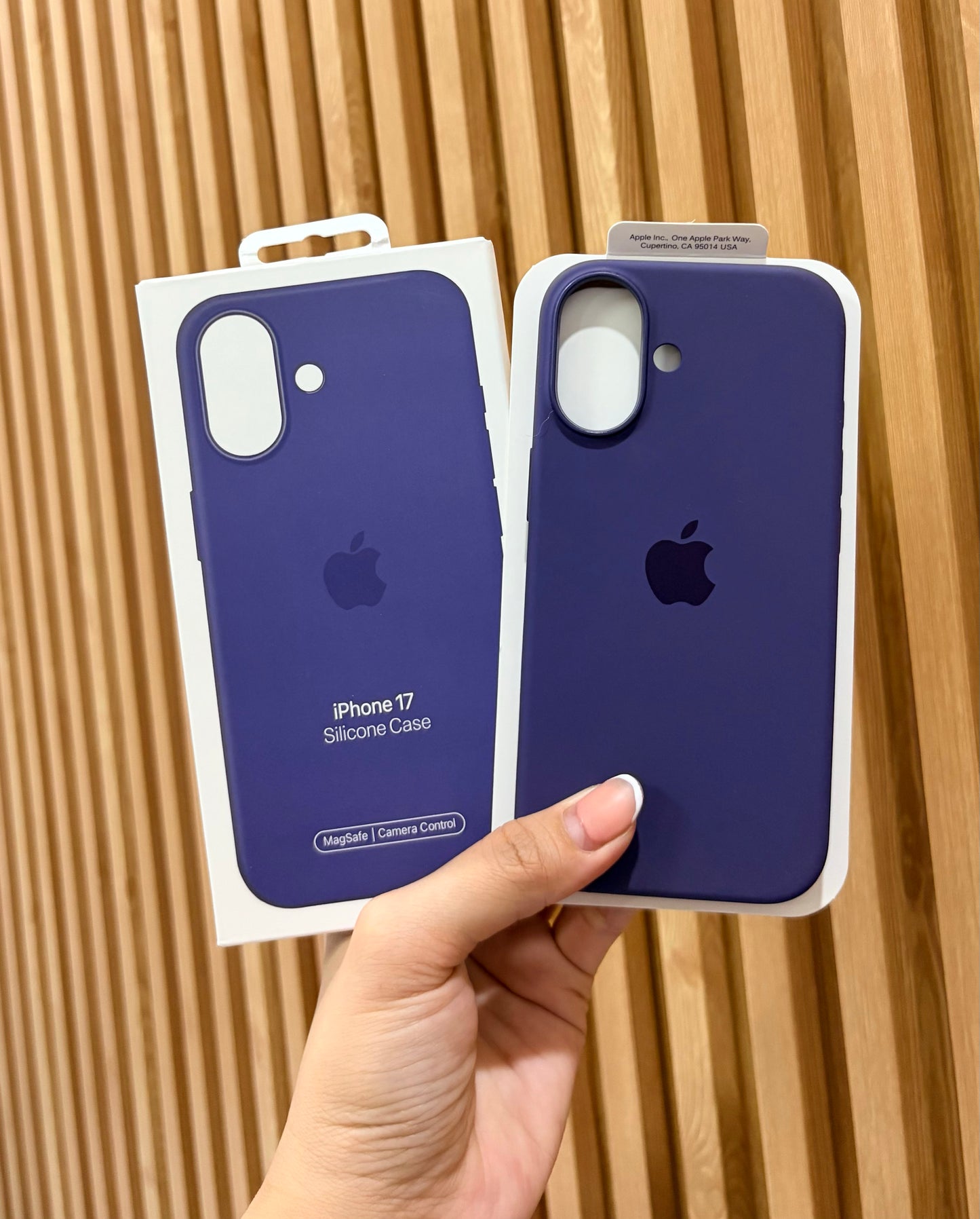 iPhone 17 Silcone Case with MagSafe