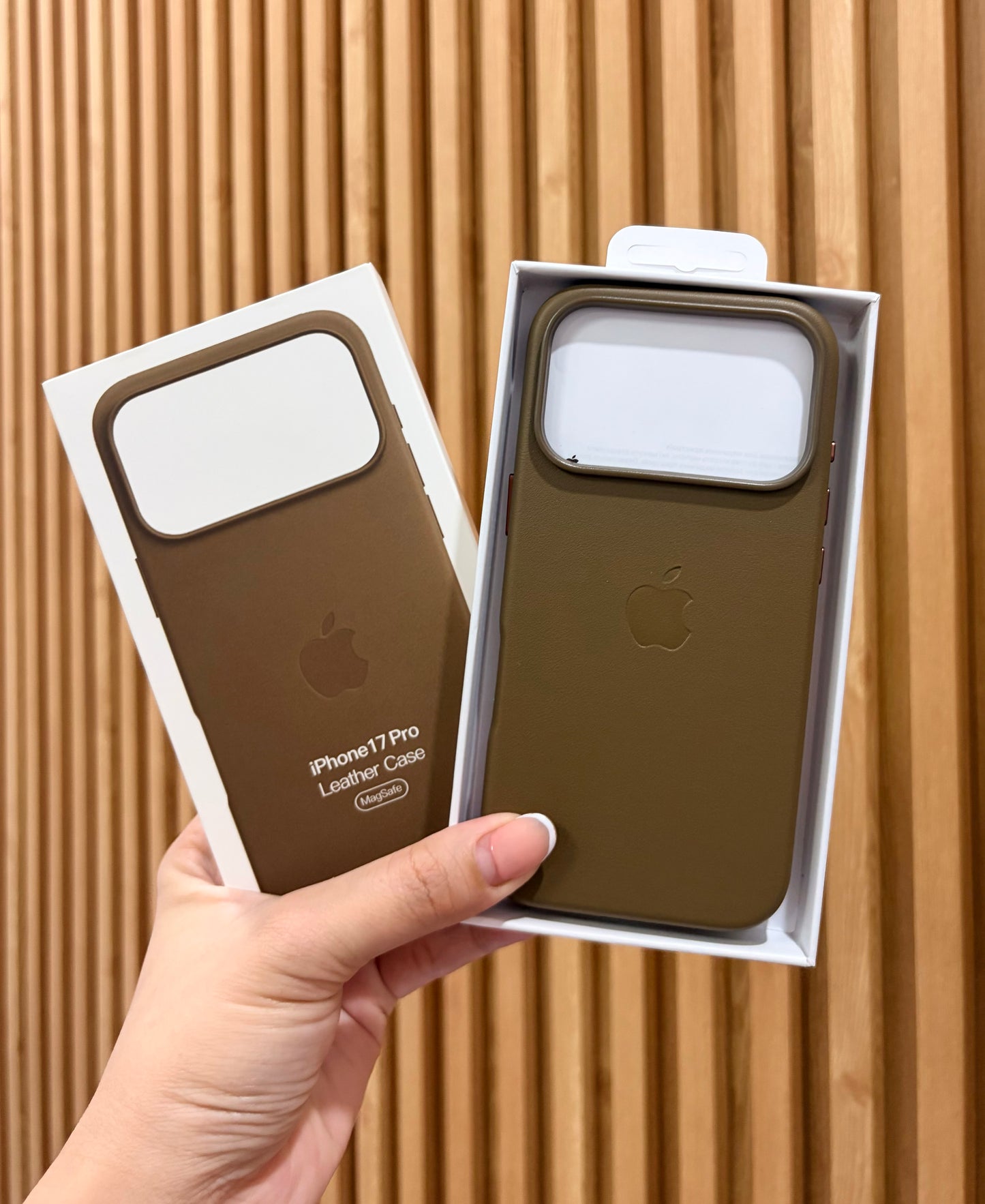 iPhone 17 Pro Case with MagSafe