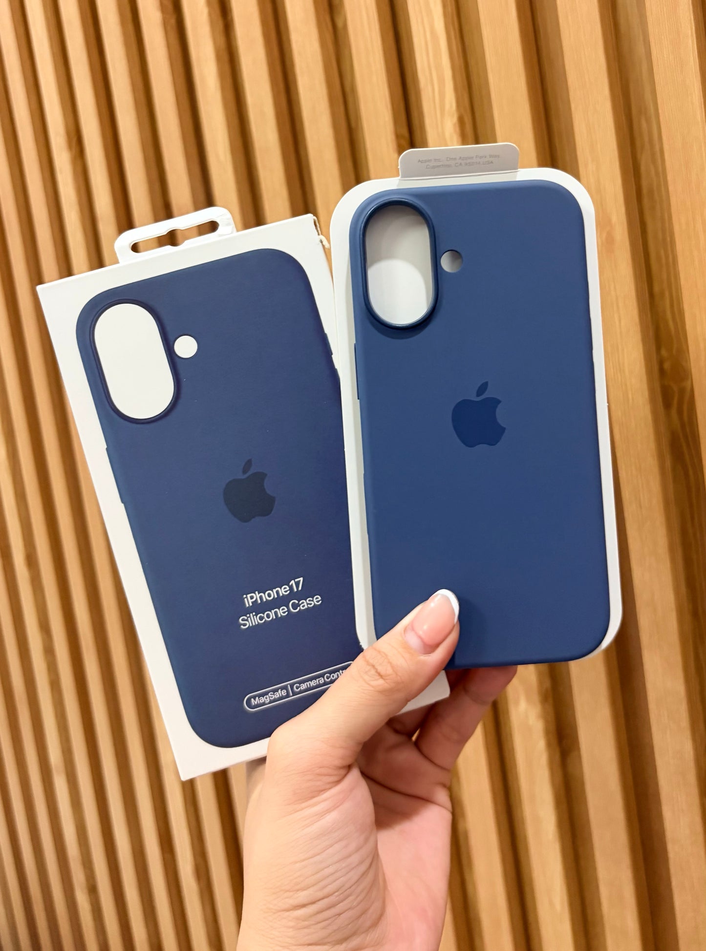 iPhone 17 Silcone Case with MagSafe